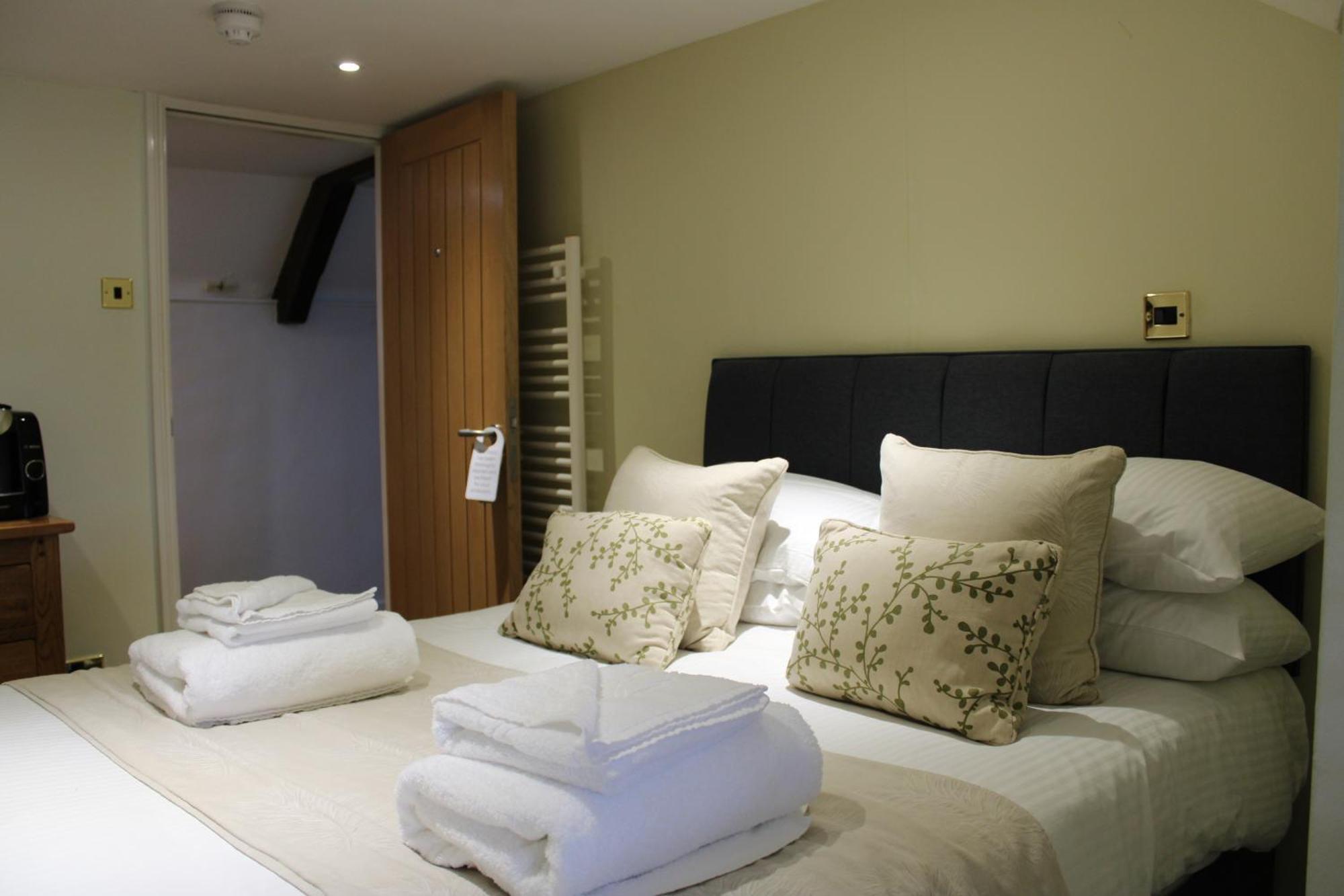 The Chequers Inn Rookley Esterno foto